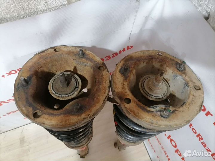 Передние стойки взборе Nissan Bluebird U14