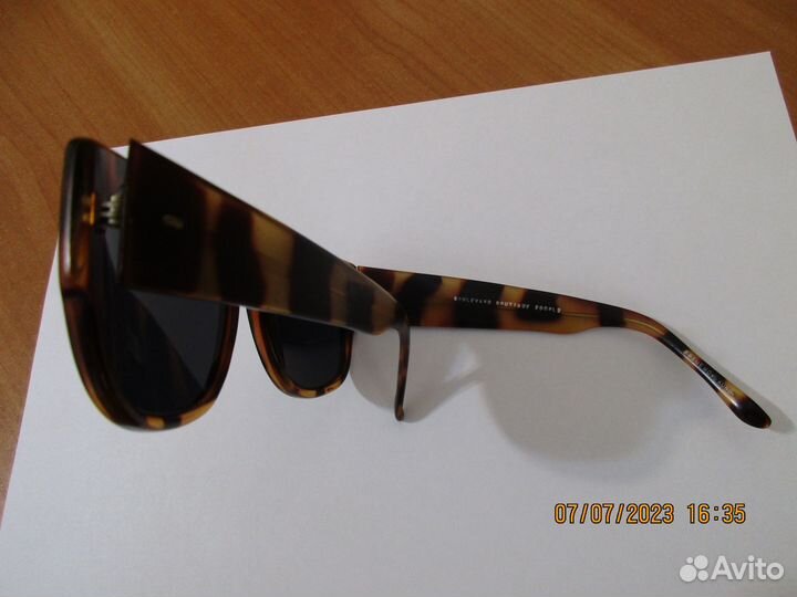 Солнцезащитные очки