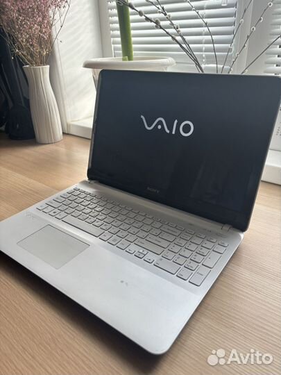Ноутбук Sony Vaio SVF-152A29V