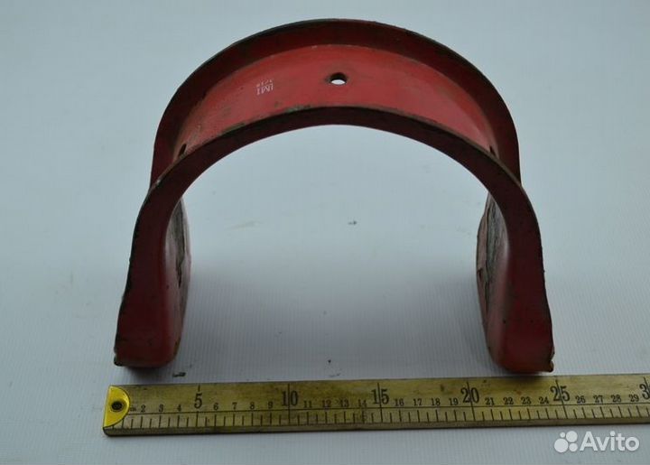 Скоба подвесного подшипника карданного вала volvo