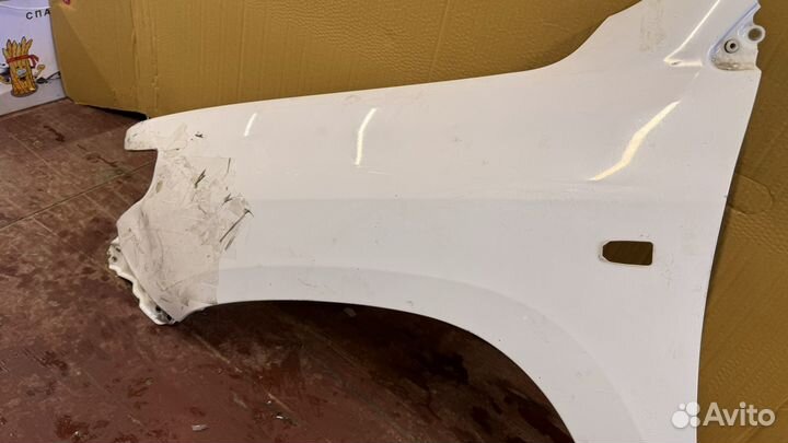 Крыло Toyota Land Cruiser 2008 200 переднее левое