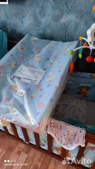 Пеленальная доска на кроватку