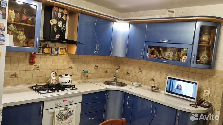 Кухонный гарнитур угловой бу