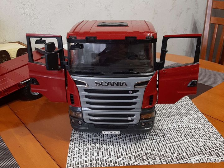 Игрушки машина большая