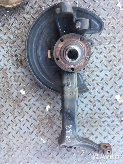 Левый поворотный кулак для пасса б 5+