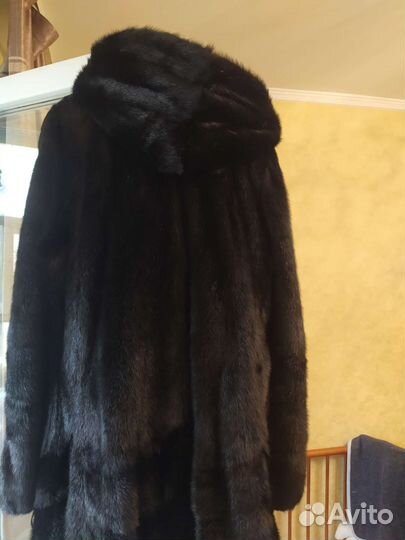 Шуба норковая с капюшоном,размер 46-48