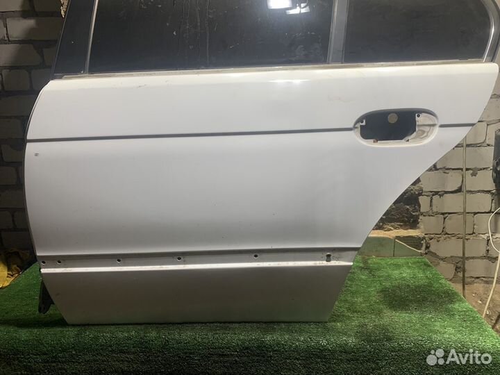 Дверь задная левая BMW E39
