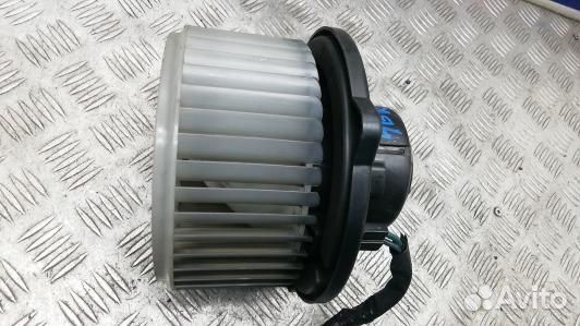 Моторчик печки toyota corolla verso 2 (HBR15KK01)