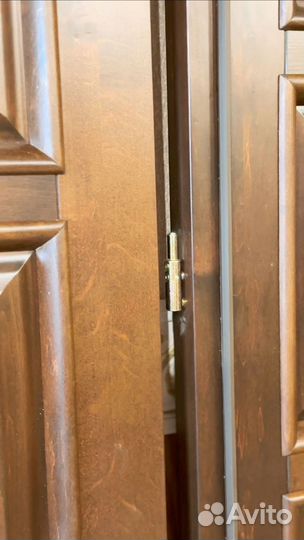 Межкомнатная дверь из массива ольхи