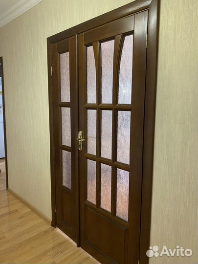 Двери межкомнатные с коробкой деревянные