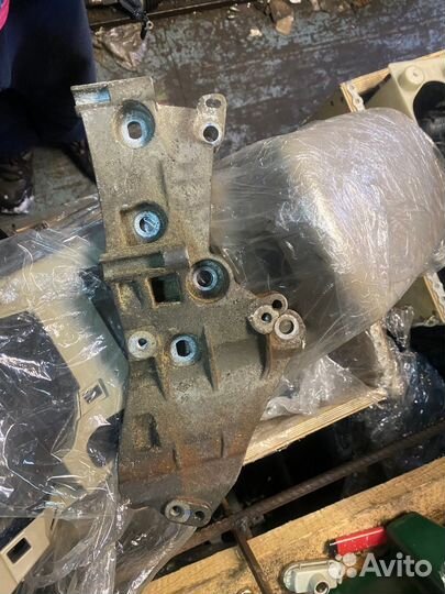 Кронштейн генератора рено сценик 2