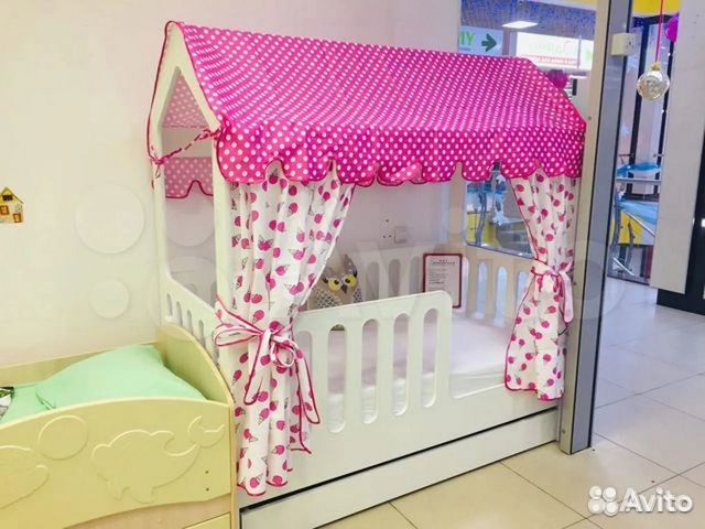 Детская кровать домик