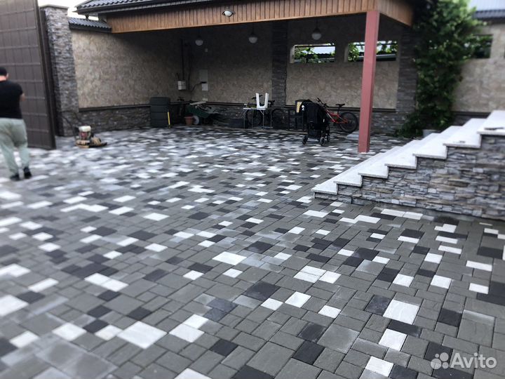 Укладка тротуарной плитки