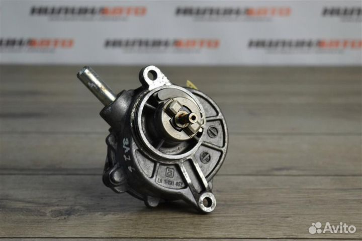 Вакуумный насос mercedes W204 W211 2.2 646