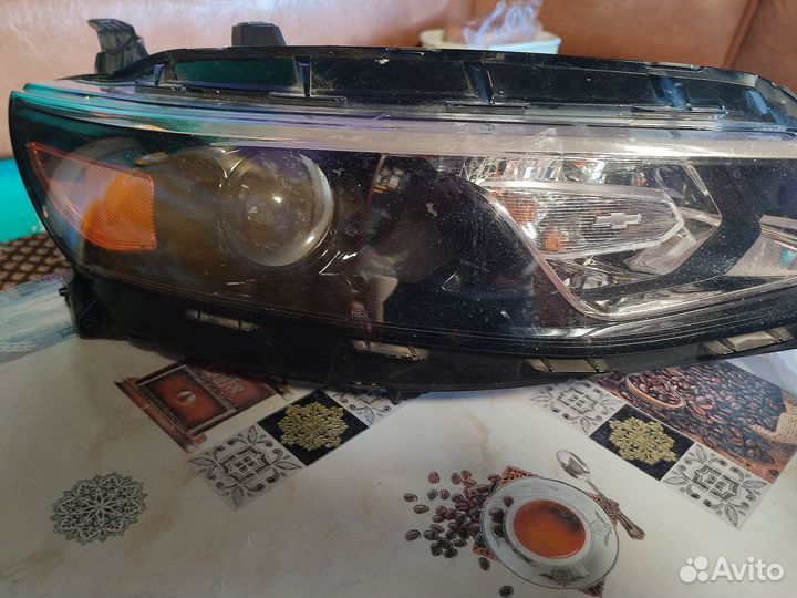 Продаю фару chevrolet Malibu оригинальный