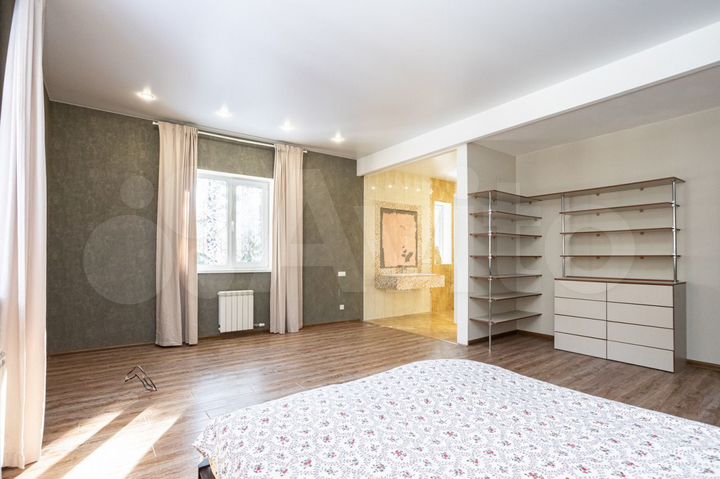 Коттедж 267,4 м² на участке 15 сот.