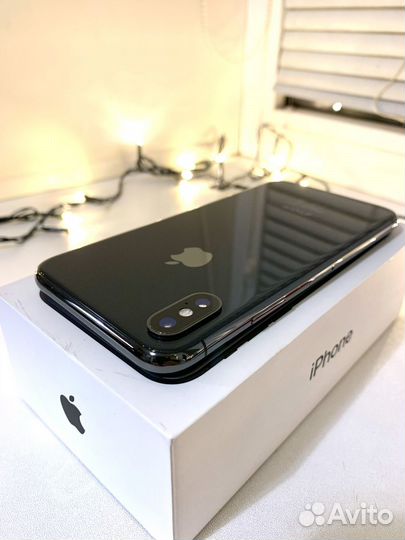 iPhone X, 64 ГБ