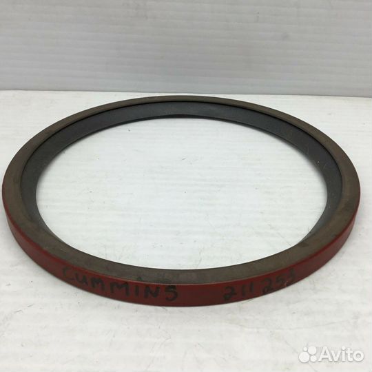 Сальник коленвала задний Cummins 3006737