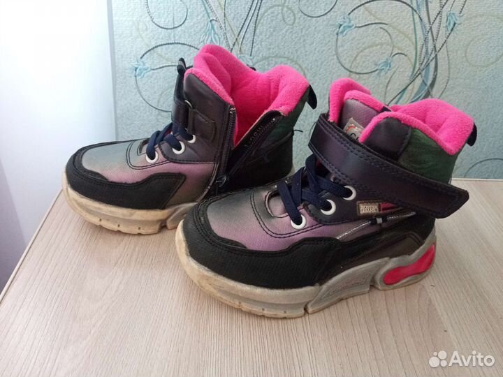 Кроссовки теплые на девочку