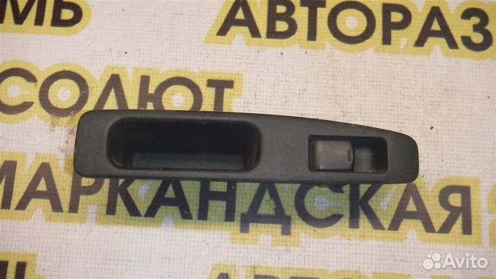 Кнопка стеклоподъемника Nissan Qashqai (J10) 2006