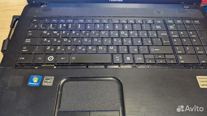 Ноутбук toshiba satellite c870