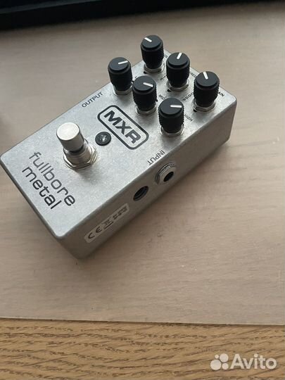 Гитарная педаль дисторшн MXR M116 Fullbore metal
