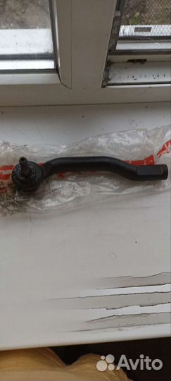 Рулевой наконечник Nissan note e11 2008