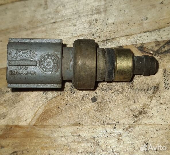Датчик температуры Ford 12A648-8A
