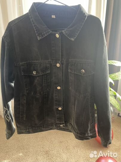 Джинсовая куртка