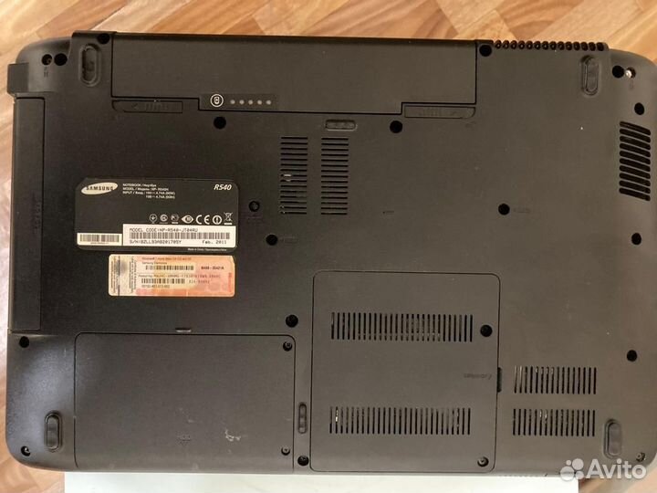 Ноутбук Samsung NP-R540-H