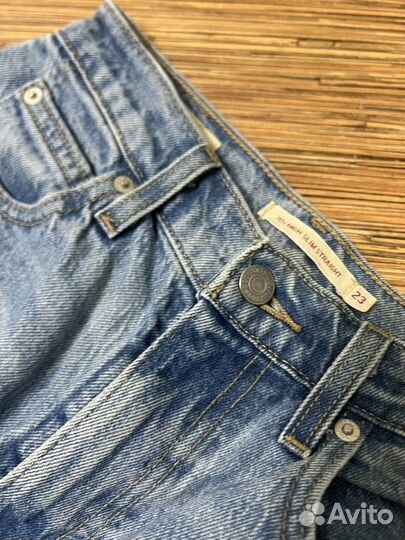 Джинсы женские Levis