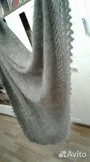 Платок шаль, связанный в Оренбурге