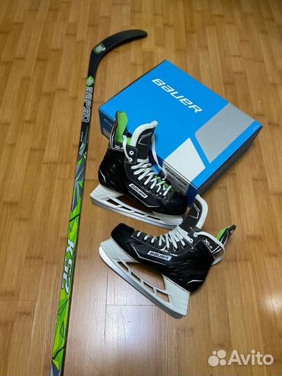 Хоккейные коньки bauer 43 размер и клюшка Заряд