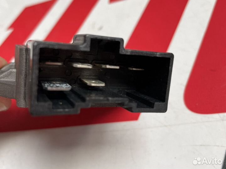 Реле-регулятор напряжения honda (YHC-094)