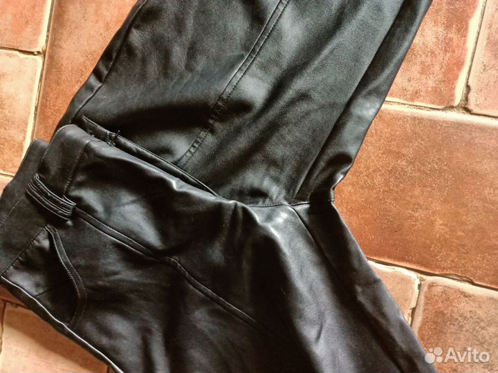 Брюки из экокожи
