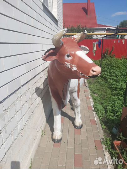 Статуетка корова