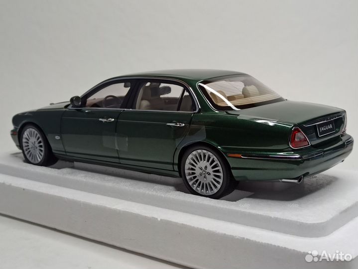 Jaguar Daimler XJ6 (X350) Almost Real 1:18