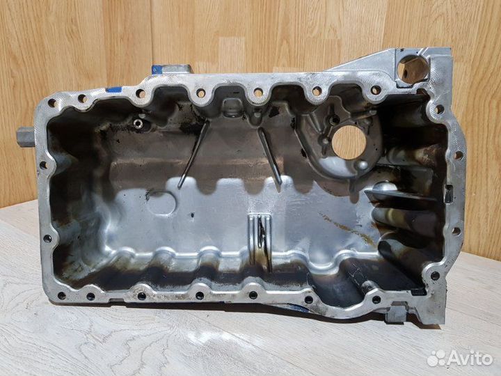 Поддон двигателя Volkswagen Passat (B6) 3C2 BVY