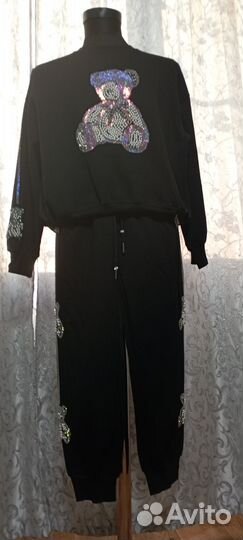 Спортивный костюм женский