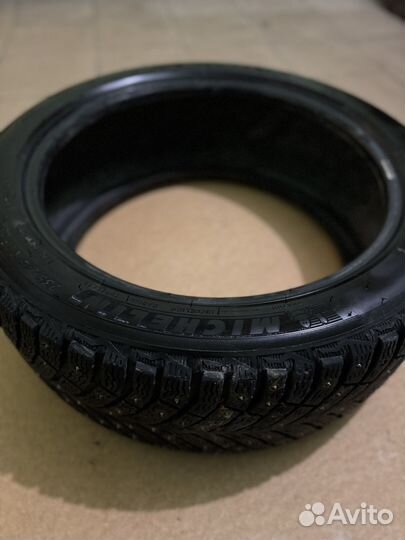 Michelin X-Ice North 4 235/45 R18 98T