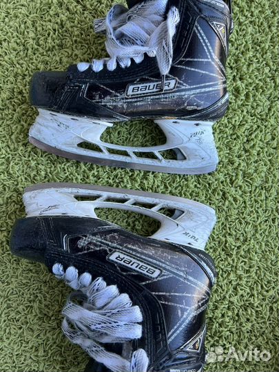Коньки Bauer supreme 1s 4,5 EE 2 сезона