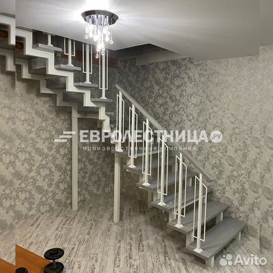 Лестница на металлокаркасе
