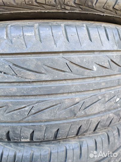 Bridgestone MY-02 Sporty Style 215/55 R17