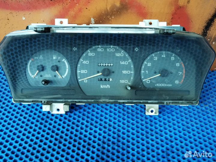 Панель приборов Mitsubishi chariot 1991-98