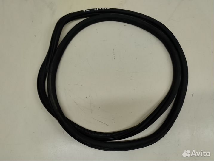 Уплотнитель проема двери задней левой Skoda Rapid