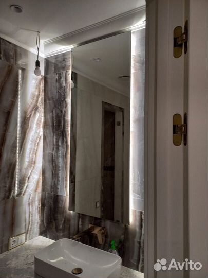 Зеркало настенное