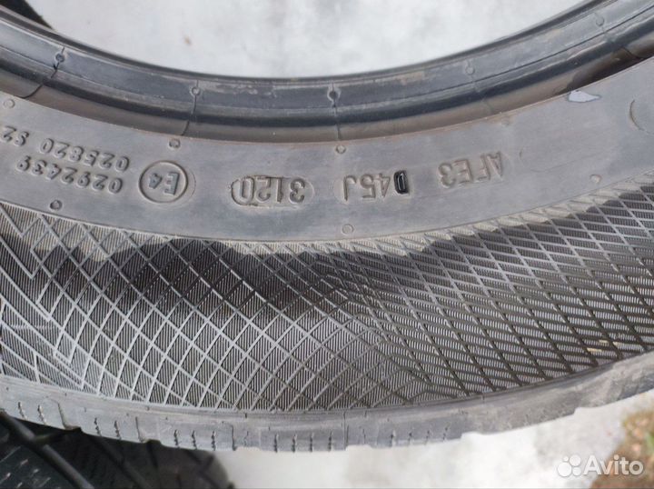 Continental ContiWinterContact TS 850P SUV 215/65 R17 99H