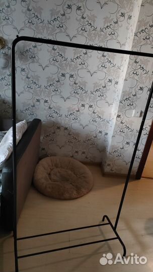 Вешалка напольная