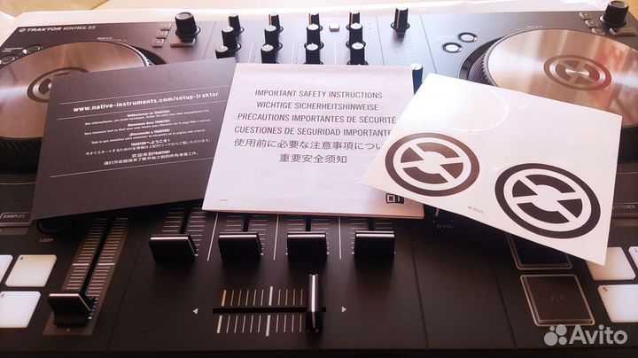 Dj контроллер NI Traktor Kontrol S3 (новый)
