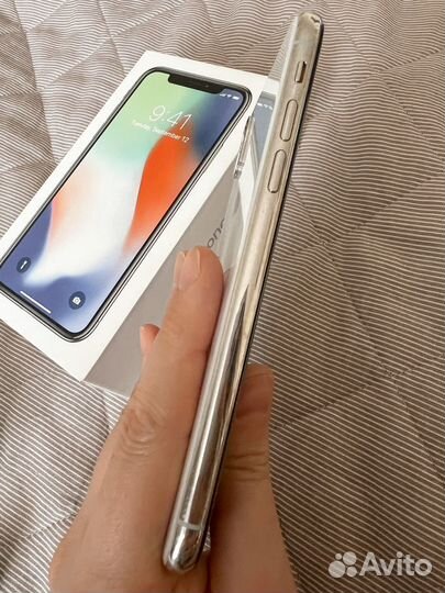 iPhone X, 64 ГБ